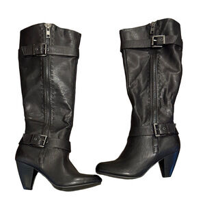 JustFab Black Heeled Boots with Buckle Detail Size 7